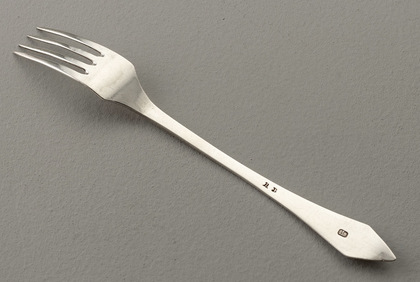 Cape Silver Pointed Terminal Konfyt Fork (Preserve Fork) - Jan Lotter